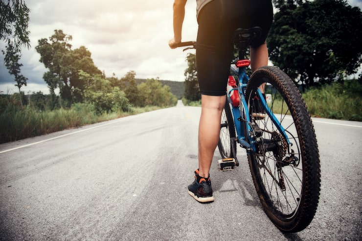Atrito Zero no Esporte: Diferenças Entre Lubrificante Íntimo à Base de Água e Silicone nos Treinos Intensos